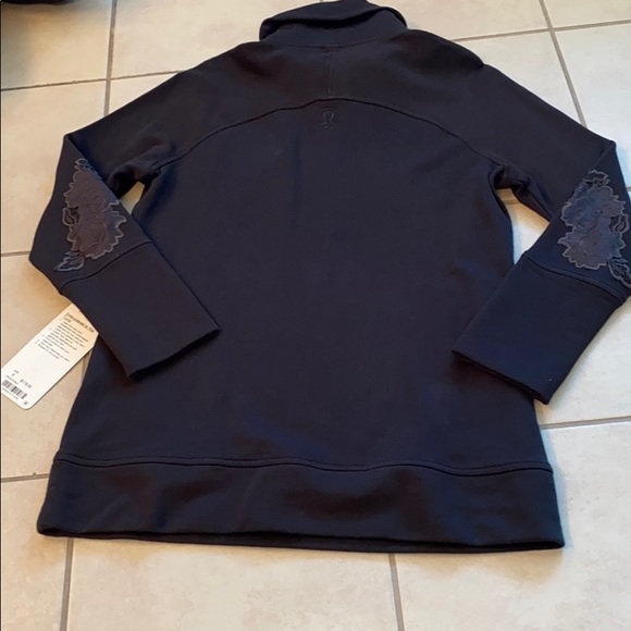 NWT Lululemon Embroidered to You Tunic size 6 - Picture 10 of 12